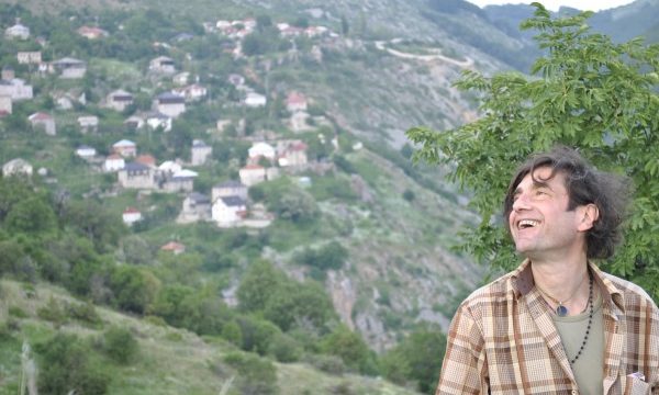 Дејан Дуковски: Пишувам ТВ серија во која Југославија сè уште постои