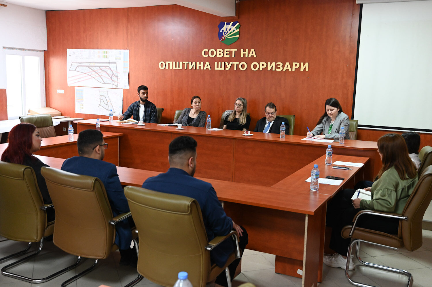ПРОДОЛЖУВААТ ДИЈАЛОЗИТЕ СО ЛОКАЛНАТА МЛАДИНА НИЗ ОПШТИНИТЕ. ШУТО ОРИЗАРИ ДОМАЌИН НА ВТОРИОТ НАСТАН