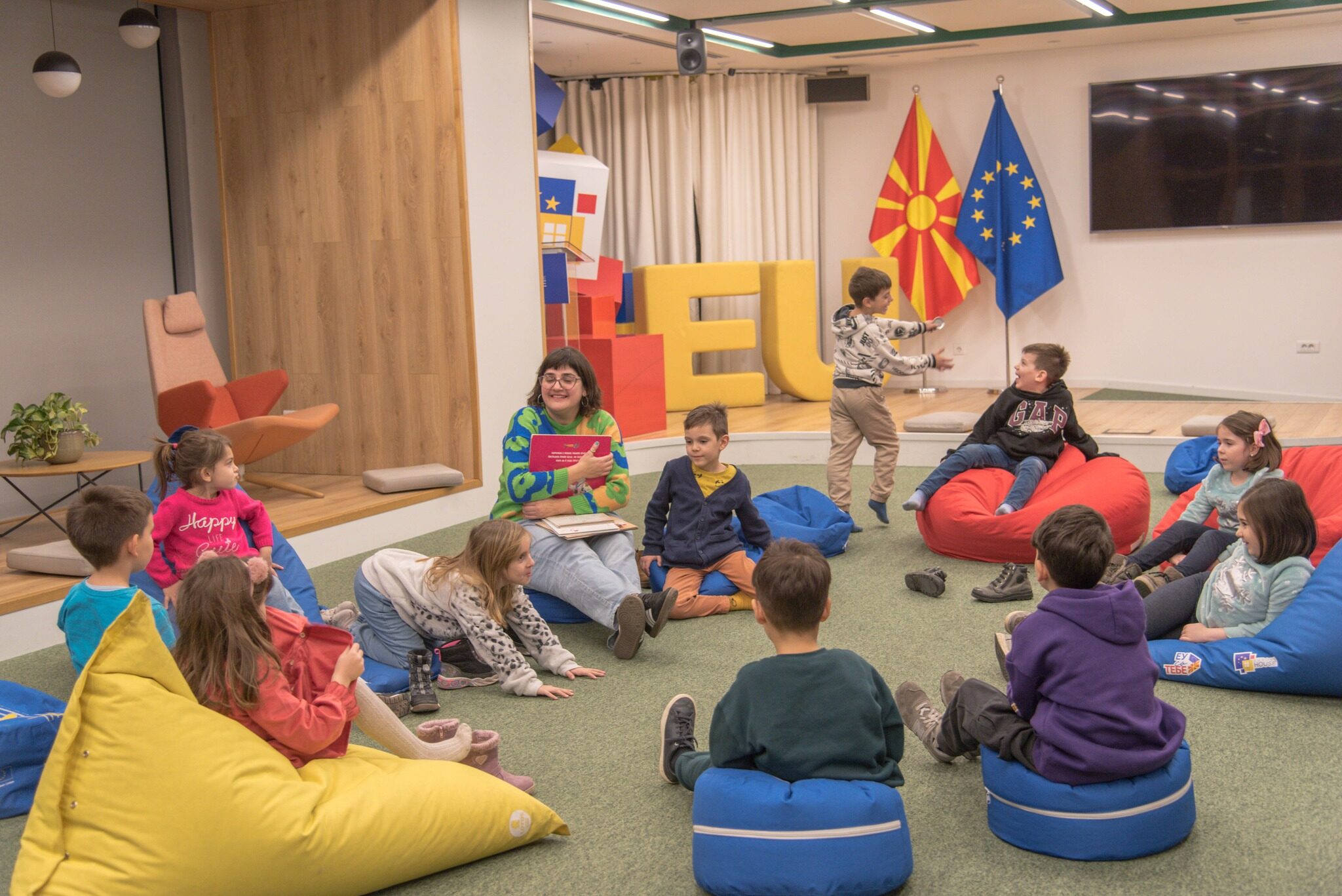 Заедно со Ана Голејшка, првиот Book Kids Club во 2025 гo започнавме во духот на пријателството со книгите во Europe House Скопје