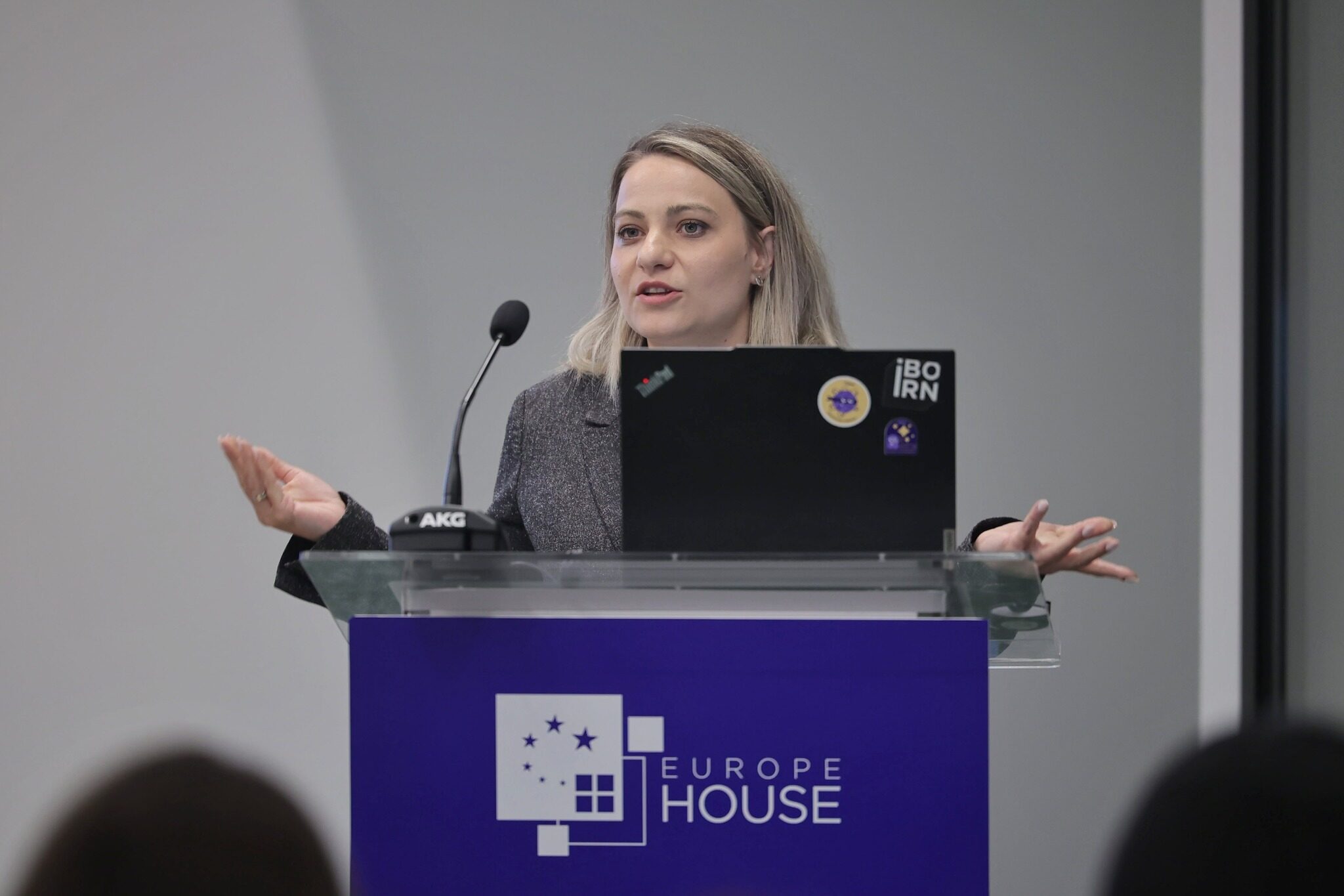 Ја ​​истраживме иднината на веб-дизајнот со Qinshift Academy во Europe House Скопје
